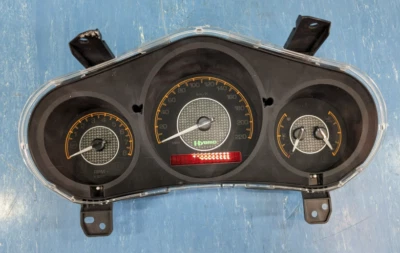 Panel de instrumentos rayado GM 20828590 2008 Saturn Aura híbrido Foto 1 de 4