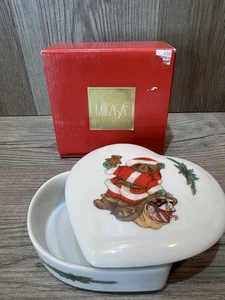 Mikasa Christmas Santa Bear Covered Heart Trinket Box Japan With Original Box - Picture 1 of 9
