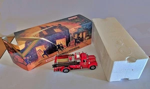 Matchbox Models of Yesteryear YYM35810 - 1956 Mack B-95 Fire Truck - Picture 1 of 12
