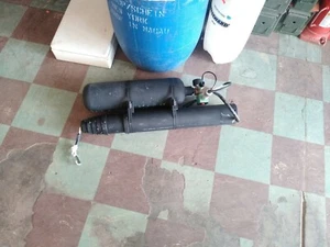 MILITARY  PORTABLE  AIR TANK AND GAUGE GENERAL DYNAMICS - Picture 1 of 23