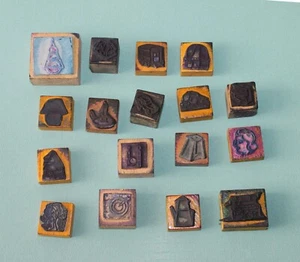 Lot de 17 tampons anciens école en bois vie quotidienne scrapbooking - Picture 1 of 1