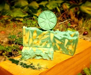 Vegan Friendly Spirulina ,Carrot Oil ,Herbs Face & Body Shaving Soap Bar-60g - Picture 1 of 21