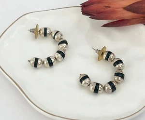 Pendientes de aro abiertos vintage negros y plateados - Imagen 1 de 8