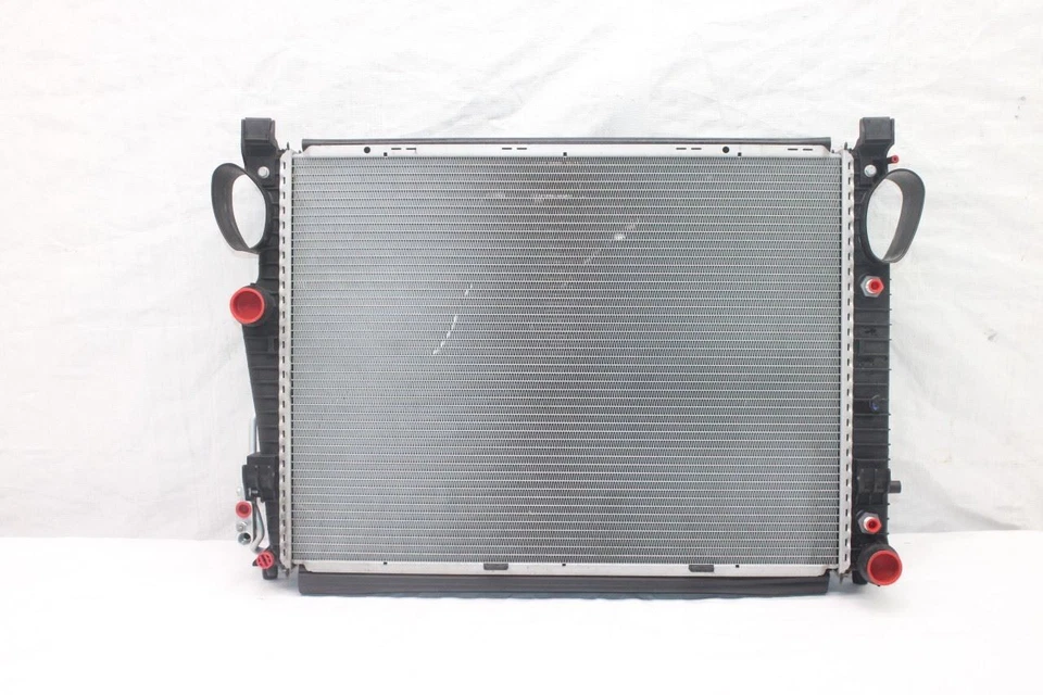 2007 MERCEDES SL550 R230 ROADSTER #360 AC CONDENSER ABC RADIATOR ASSY SET - Image 1 of 4