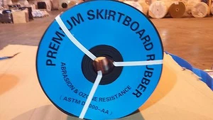 1/2 Zoll x 8 Zoll x 50 Fuß Gummi Rockboard, Förderband Blech Gummi - Bild 1 von 2