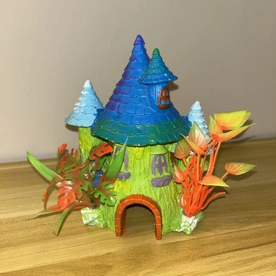 Castillo pecera ornamental 8” de alto 9” de ancho. Perfecto estado. Foto 1 de 4