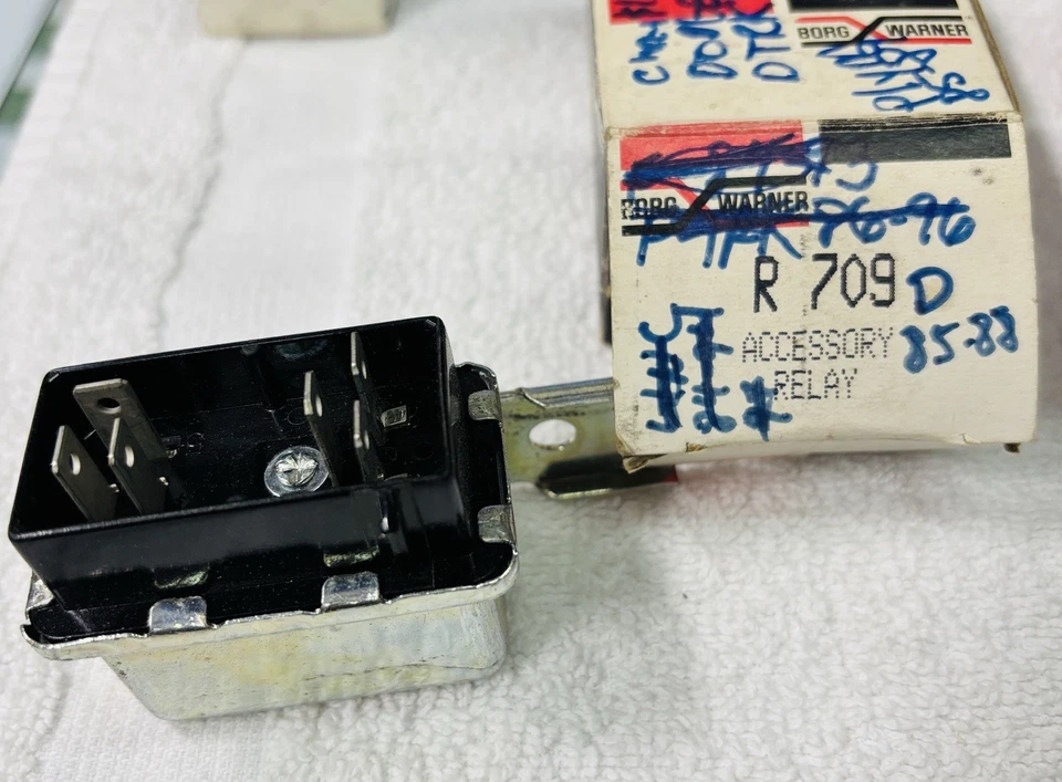 Relé ventilador radiador vintage BWD Borg Warner R709 85-86 Chrysler Dodge Plymouth Foto 1 de 1
