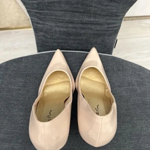 Charlotte Russe Pumps Pink Patent Pointy Toe Women’s Size 7 - Picture 1 of 1