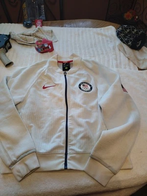 Женская флисовая куртка Nike 2020 США Olympic Tech Pack размер большой - Изображение 1 из 4