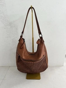 VILENCIA HOLLAND STYLE WOVEN 100% LEATHER BAG - Picture 1 of 6