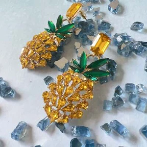 Pendientes colgantes gruesos de diamantes de imitación de piña - Imagen 1 de 3