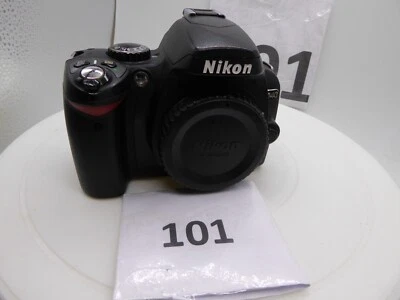 Nikon D40 Digital SLR Camera - Black, TESTED Body only with  battery - Image 1 of 4