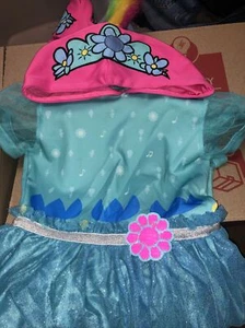 Trolls Girls POPPY Dress Size Medium 7/8 BNWT Trolls World Tour NEW - Picture 1 of 1