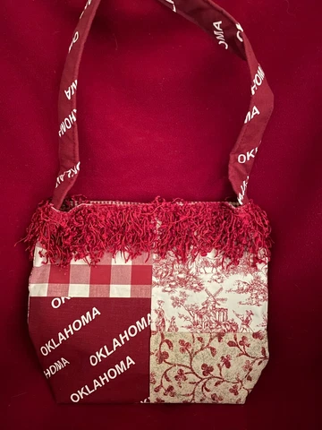 Oklahoma Sooners OU Handmade Fabric Purse - NEW - Mint Condition Cover