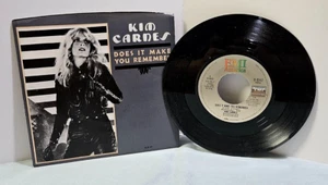 Kim Carnes- Does It Make You Remember 45 RPM Record LP with Picture Sleeve - Imagen 1 de 2