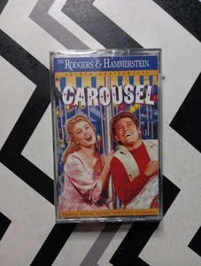 BRAND NEW SEALED Carousel Soundtrack Rodgers & Hammerstein Cassette CRACKED CASE - Imagen 1 de 3