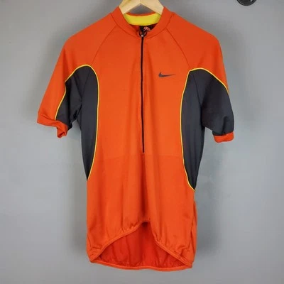 Camiseta Dri-Fit Vintage Nike ACG Ciclismo Masculina Tamanho Médio Laranja Zíper Fabricada nos EUA - Imagem 1 de 4