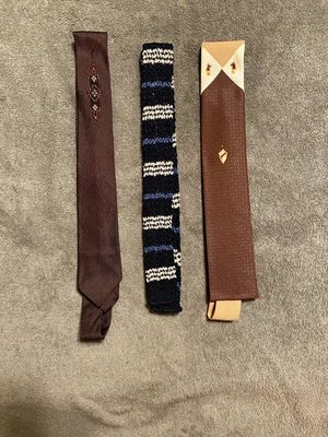 Lote de 3 Corbatas Ajustadas Verdaderas Vintage, Retro, Rockabilly, Años 40 o 50 Foto 1 de 4