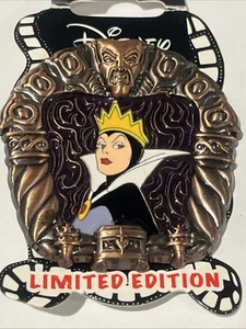 Disney Studio Store Evil Queen Hollywood LE400 LE 400 New Card MINT v3 - Picture 1 of 3