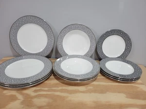 Set di stoviglie Noritake Infinity in osso di grafite cinese ---SCEGLI--- - Foto 1 di 10
