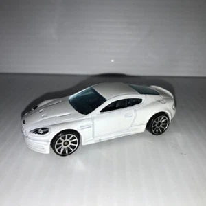 Hotwheels Aston Martin DBS Premiere R6459 (loose) (FC104-2 T0240) - Picture 1 of 4