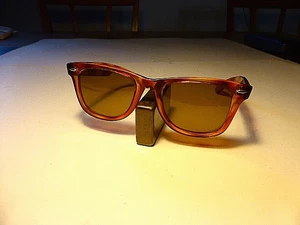 Sonnenbrille Damen "Pierre Cardin" gebraucht , super chic - Bild 1 von 8