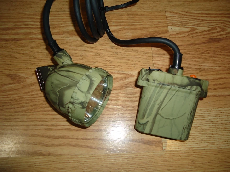 110000 LX COON HUNTING  LIGHT  CAMO MEGA BRIGHT - Image 1 of 2