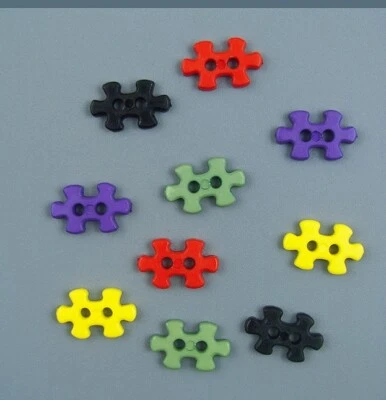 CHERI STROLE CHILREN'S BUTTON - PUZZLE PIECES - Image 1 of 2