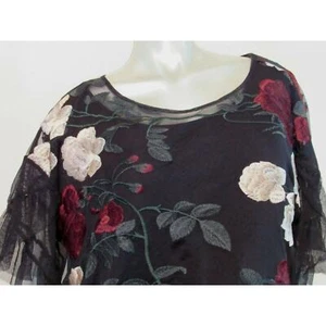 Women's FOREVER 21 Black Party Sheer Blouse Roses Embroidery Size MEDIUM 8 10 - Picture 1 of 9