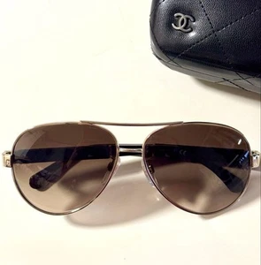 CHANEL Aviator Sunglasses Gold Tone Brown Lens Leather Temples Coco Mark 4195-Q- - Picture 1 of 12