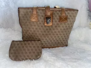 Dooney & Bourke Signature DB Tan Brown Shoulder Shoulder And Coin Purse - Picture 1 of 16