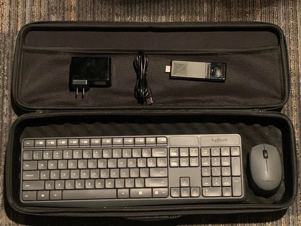 Intel Compute Stick STK1AW32SC - Complete Kit - A "SMARTER TV" - Image 1 of 4