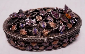 Oval BUTTERFLY & BEE Flowers Leaves Enamel & Crystal Filigree Trinket Hinged Box - Picture 1 of 10