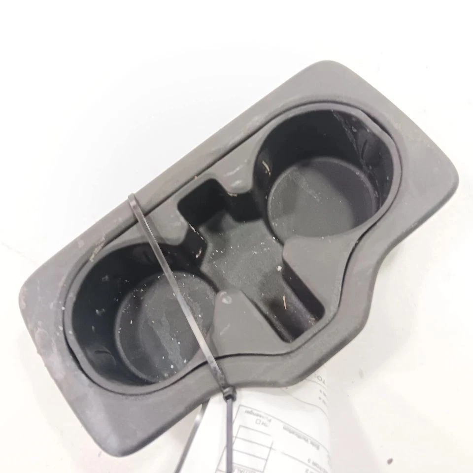 Portavasos trasero Jeep Compass 2021 2020 2019 2018 2017 Foto 1 de 4