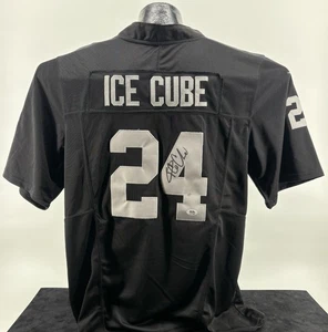 Camiseta deportiva firmada por Ice Cube de los Oakland Raiders - Imagen 1 de 1