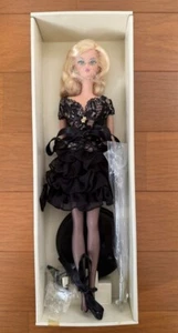 Barbie Doll A Trace Of Lace Silkstone Platinum Label Exclusive Blonde unused - Picture 1 of 11