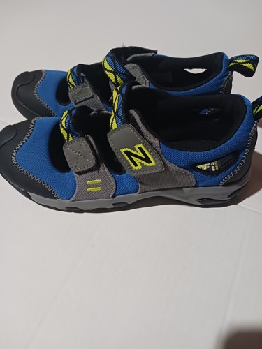 Sandali New Balance 553 taglia 3 blu e neri