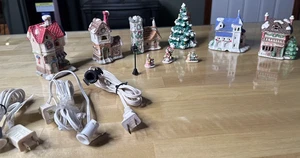 Christmas Village Pieces and Figures - Very Nice Condition 10 Pieces - - Picture 1 of 19
