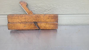 Avión de moldeo de madera antiguo - W. Precio - Imagen 1 de 4