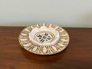 Vintage Pottery Craft Decorative Ashtray - Picture 1 of 8