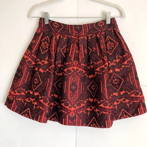 Minifalda Alice + Olivia Stora Plisada Estampado Tribal, Roja/Naranja Talla 2 ($368) - Imagen 1 de 5