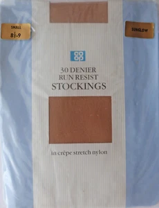 Co-op Small Size 8.5"-9" Vintage 30 Denier Run Resist RHT Stockings in Sunglow - Picture 1 of 2