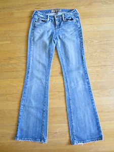 Y2K Hint Junior's Distressed Medium Wash Boot Cut Jeans Size 0 - Picture 1 of 7