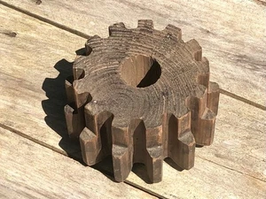 Nice Small Vintage Wooden Gear Cog Foundry Pattern Mold—6” Diameter - Picture 1 of 16