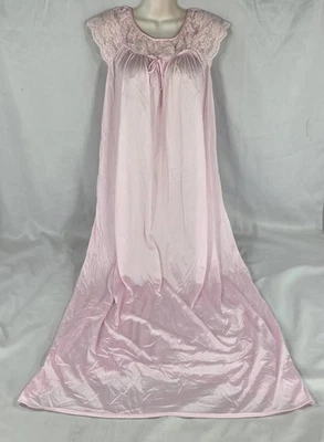 Camisón largo vintage Gilead para mujer pequeño rosa suave de nailon con encaje recortado EE. UU. Foto 1 de 4