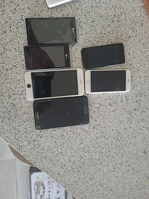 Cell Phone Lot For Parts Iphone Galaxy Service Was With Metro Unlocked Phones - Image 1 of 2