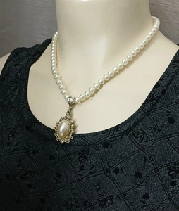 Women's Pearl Necklace and Mabe Pearl Pendant Vintage - Picture 1 of 19