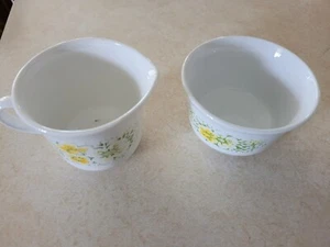 Vintage Corelle April Blumen Zuckerdose und Milchkännchen - Bild 1 von 6