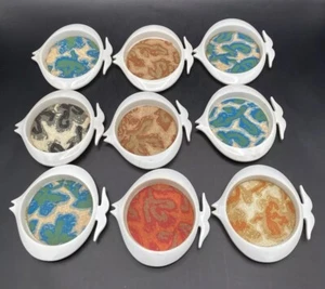 Vintage Fischform MCM Kunststoff Untersetzer 9er Set Mod Beschichteter Stoff Mitten - Bild 1 von 4