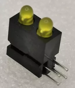 122-311-01 Marl Yellow Right Angle 3mm 2 LED Indicator PCB Through Hole - 5 Pcs - Imagen 1 de 6